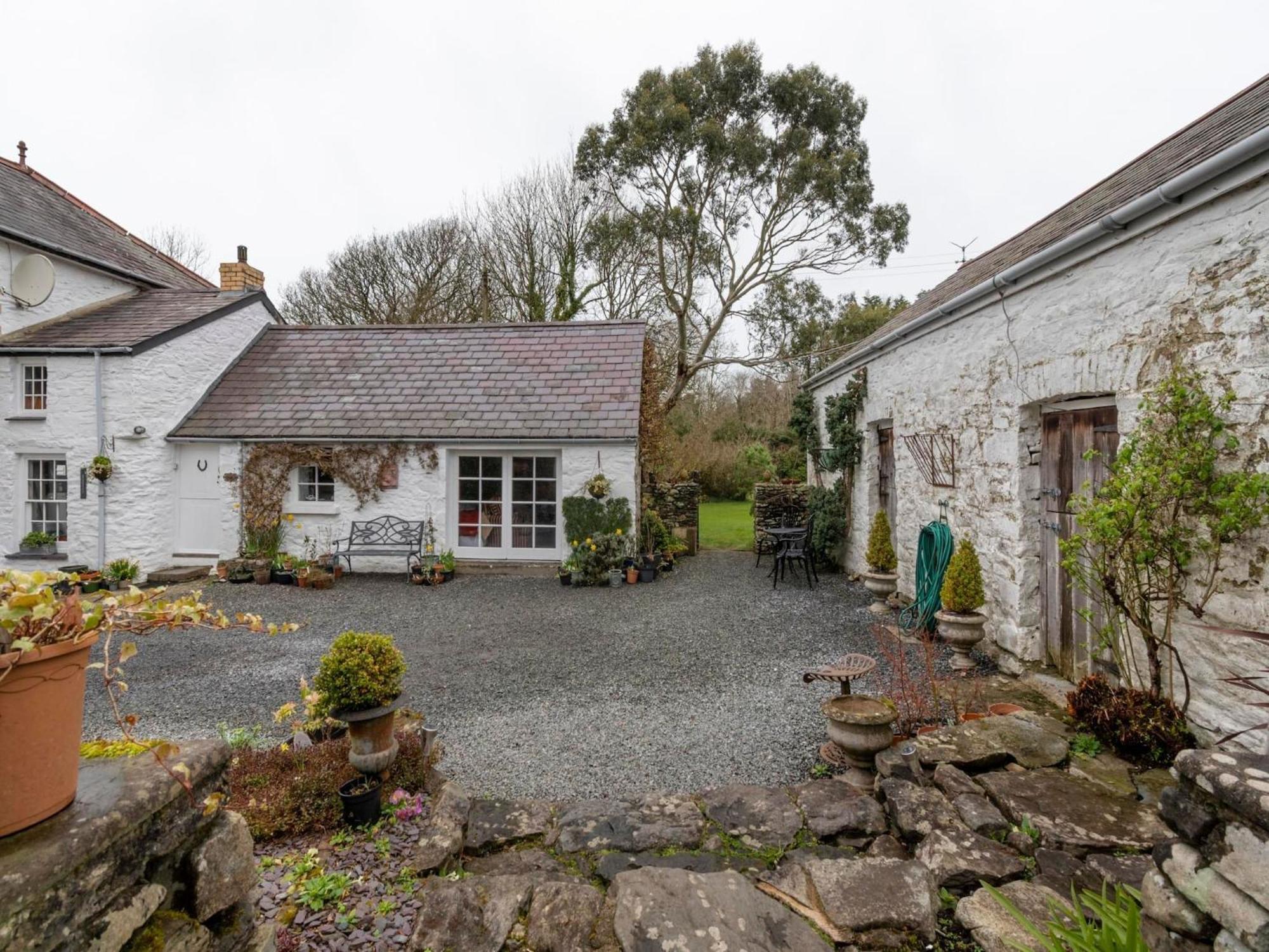 Secluded Holiday Home In Ceredigion With Garden Pennant  المظهر الخارجي الصورة