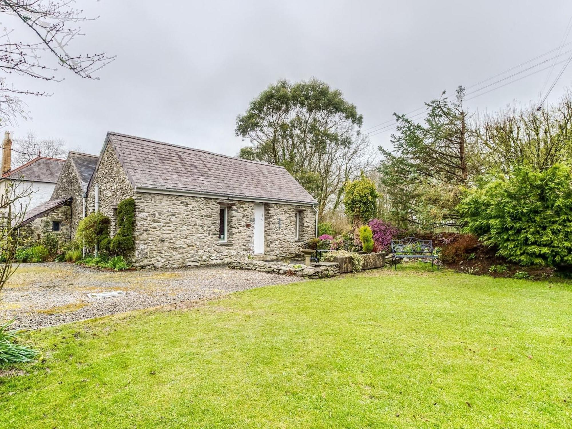 Secluded Holiday Home In Ceredigion With Garden Pennant  المظهر الخارجي الصورة